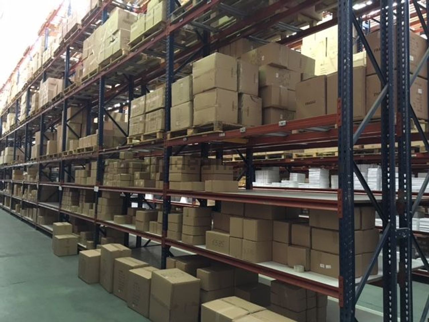 Nau industrial de lloguer en Fuenlabrada