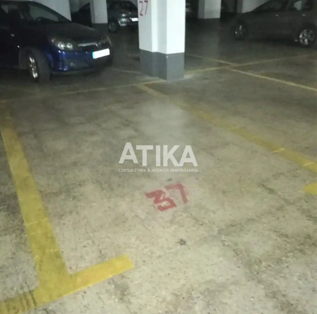 Einzelparkplatz zum Verkauf in Sant Josep - Zona Hospital, imagen 3