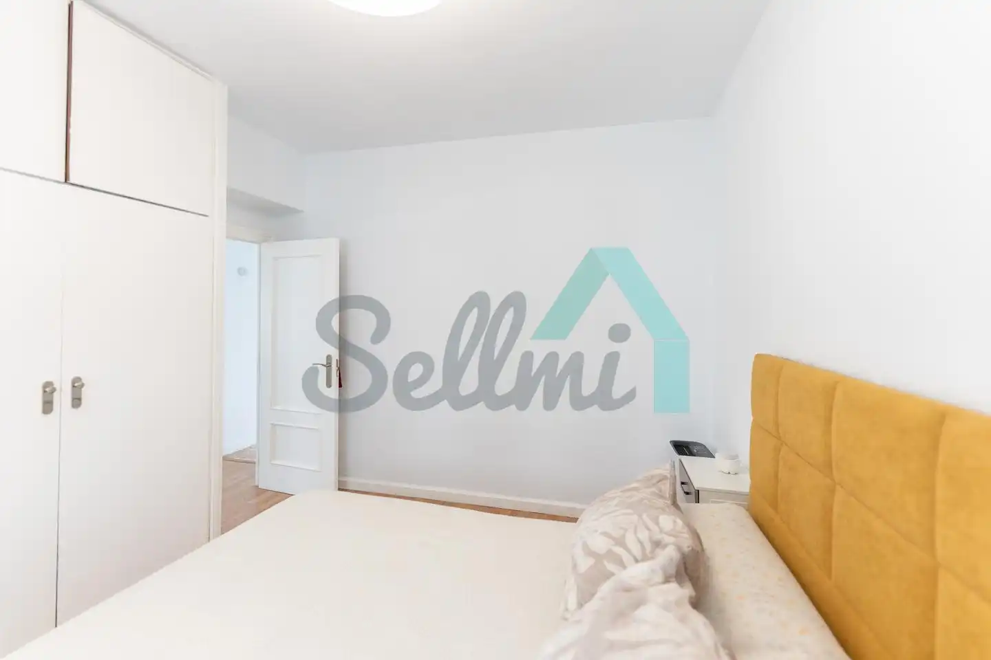 Bedroom of Flat for sale in Gijón   with Terrace and Furnished