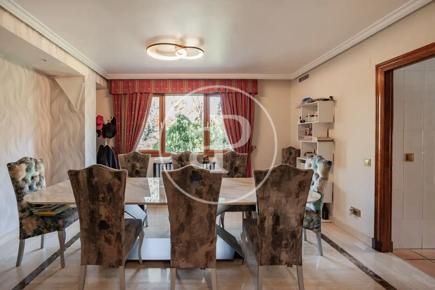 Comedor de Casa o chalet en venta en Pozuelo de Alarcón con Aire acondicionado, Calefacción y Jardín privado