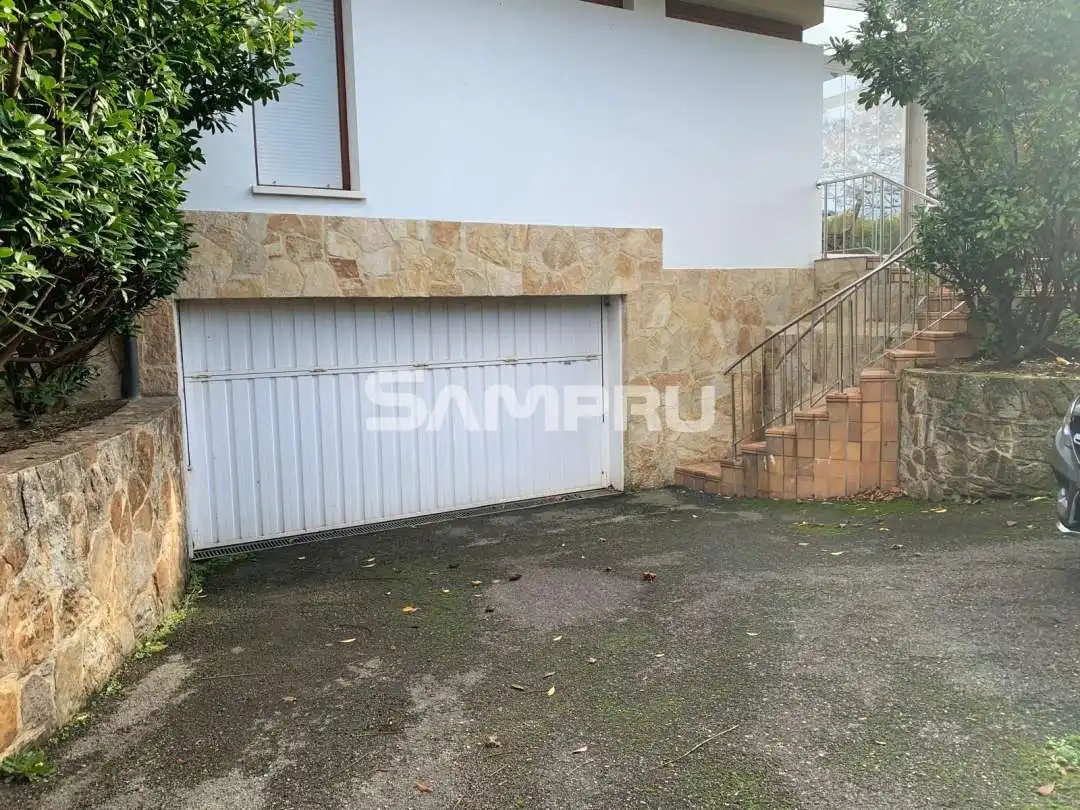 Parkplatz von Wohnung zum Verkauf in Legutio mit Heizung, Privatgarten und Terrasse