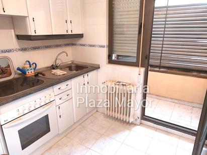 Kitchen of Flat for sale in Salamanca Capital  with Heating, Furnished and Oven