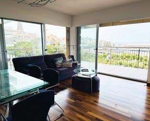 Living room of Flat to rent in Palamós  with Air Conditioner, Parquet flooring and Terrace