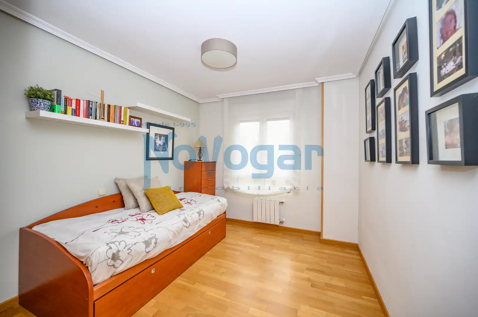 Bedroom of Flat for sale in Móstoles  with Air Conditioner, Heating and Parquet flooring