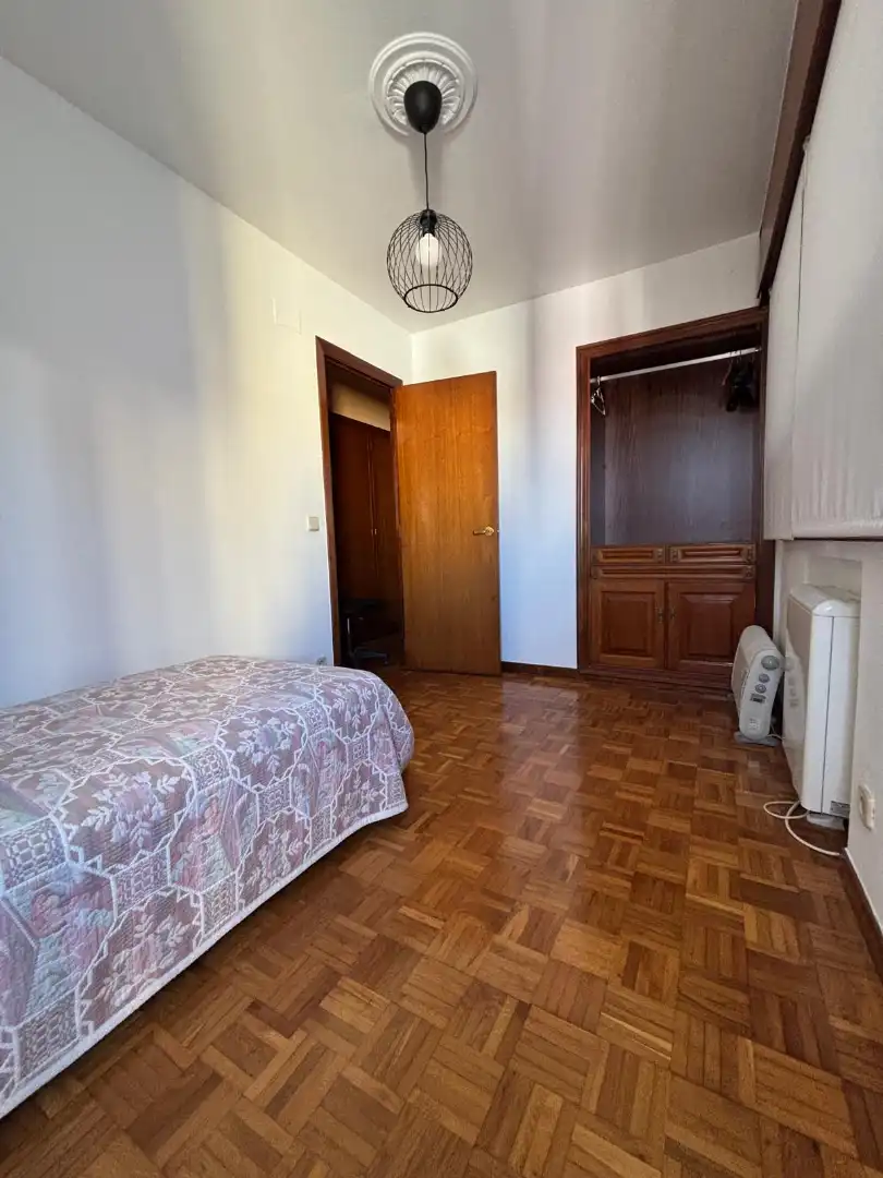 Habitación de Piso en venta en Ferrol con Amueblado, Horno y Lavadora
