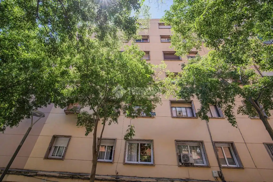 Vista exterior de Piso en venta en Barcelona con Aire acondicionado y Calefacción