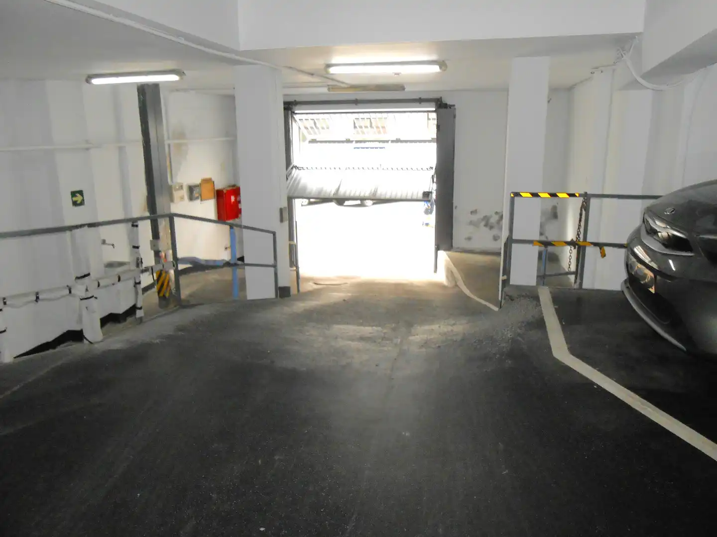 Einzelparkplatz zum Verkauf in Calle del General Salazar, imagen 2