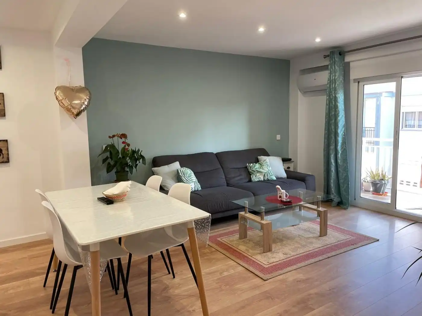 Sala d'estar de Pis de lloguer en Mislata amb Aire condicionat, Calefacció i Parquet