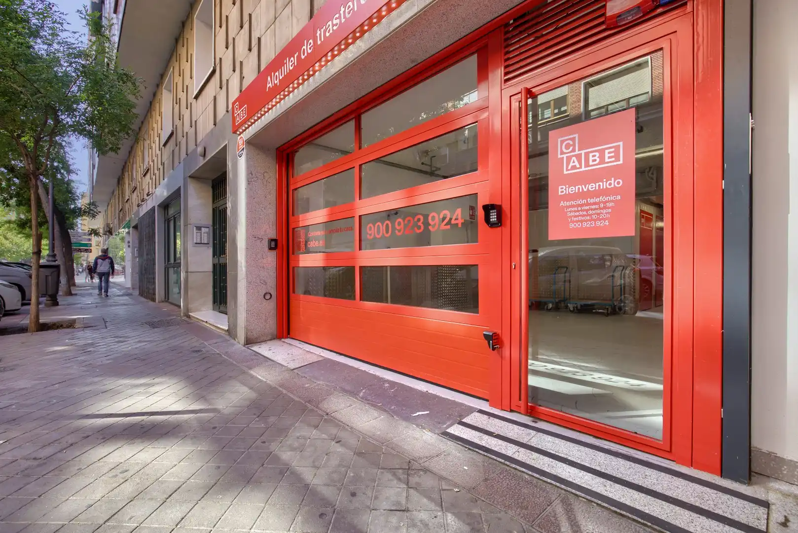 Exterior view of Storage room for rent in Madrid  with Alarm