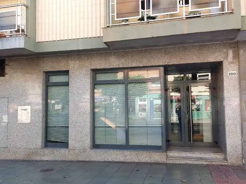 Local comercial en venda a El Ejido Ciudad
