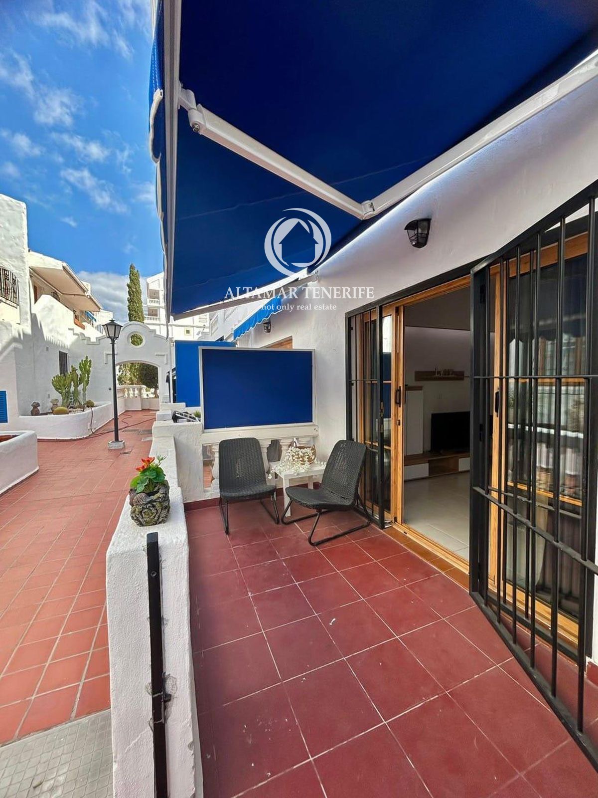 Vista exterior de Apartament en venda en Arona amb Terrassa, Piscina i Moblat