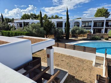 Doppelhaushälfte mit Pool zur Miete in av sant agusti 17