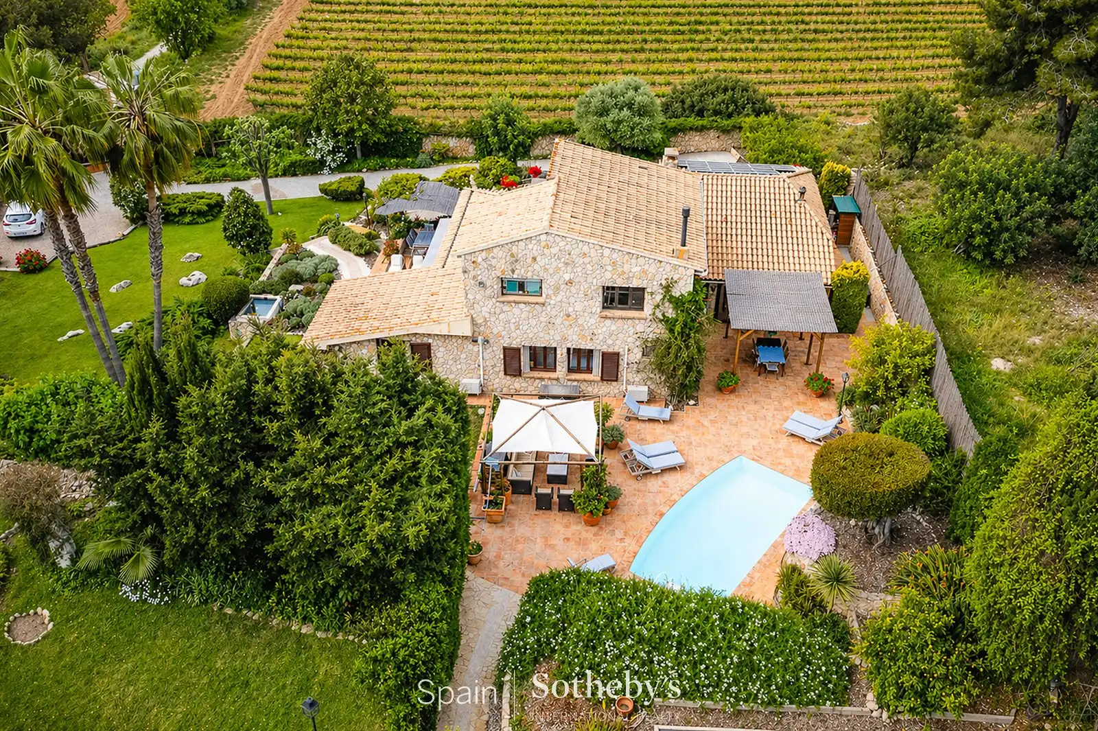 Jardí de Finca rústica en venda en Sant Pere de Ribes amb Aire condicionat, Calefacció i Jardí privat