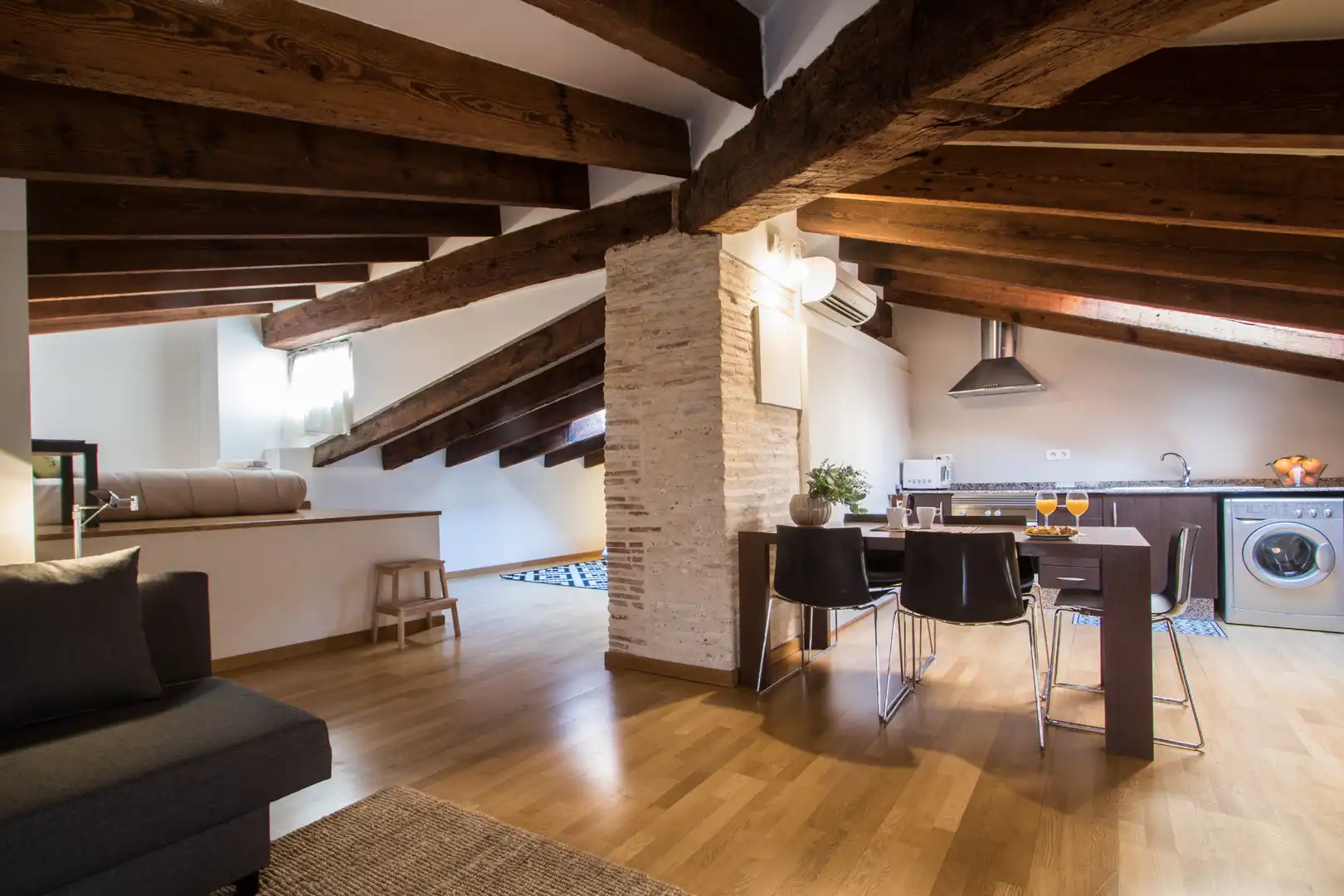 Sala d'estar de Loft de lloguer en Valencia amb Aire condicionat, Calefacció i Parquet