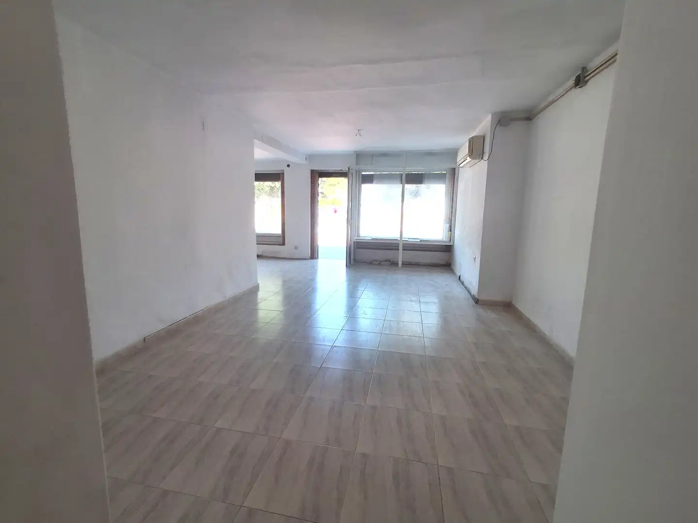 Commercial properties for sale in Mont-roig del Camp  with Terrace