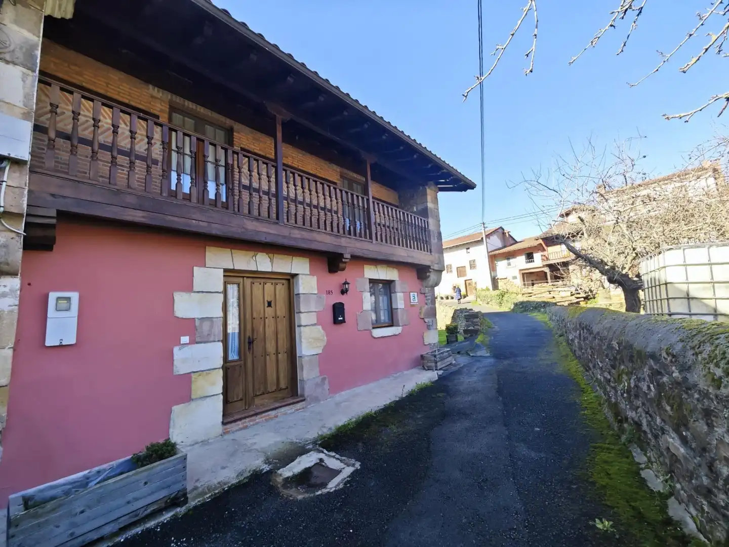 Vista exterior de Casa o xalet en venda en Cieza (Cantabria) amb Calefacció