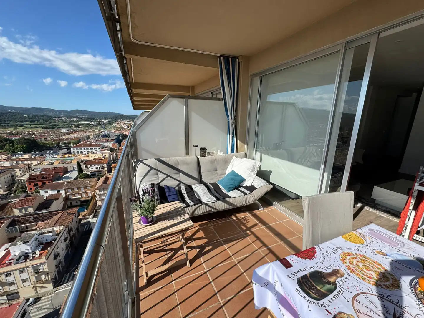 Apartament amb terrassa de lloguer a Passeig del Mar 3, imagen 3