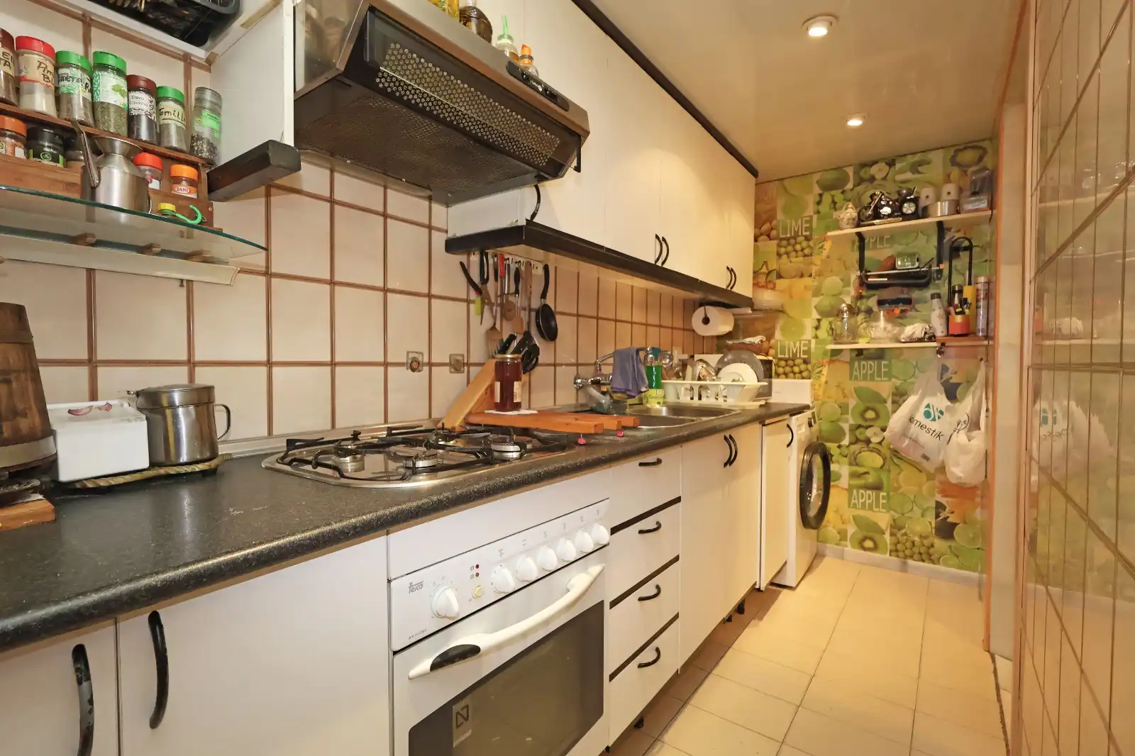 Cocina de Piso en venta en L'Hospitalet de Llobregat con Balcón