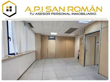 Office space with lift to rent in Trópico