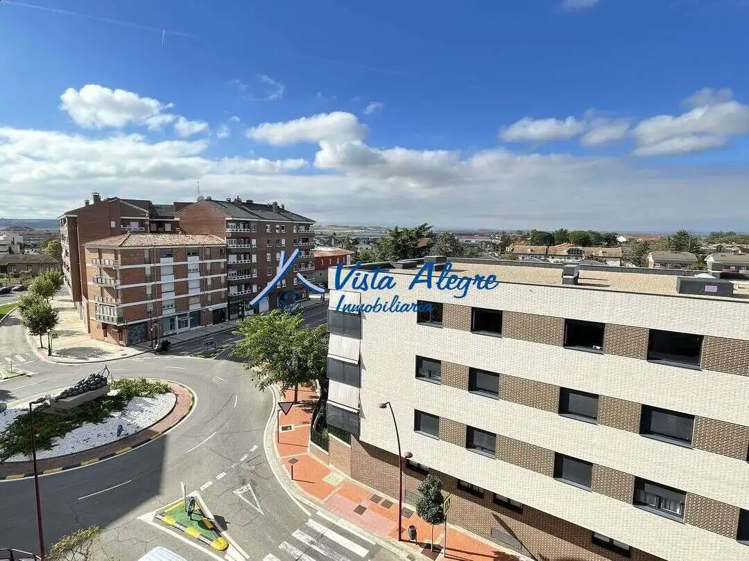 Vista exterior de Piso en venta en Haro, La Rioja