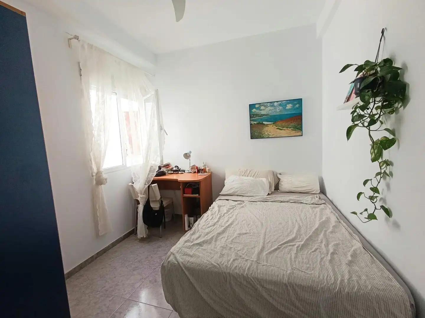 Bedroom of Flat for share in Sevilla  with Air Conditioner, Furnished and Washing machine