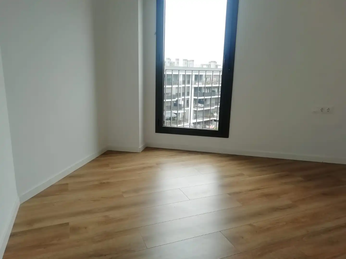 Schlafzimmer von Wohnung zum Verkauf in Terrassa mit Klimaanlage, Heizung und Parkett