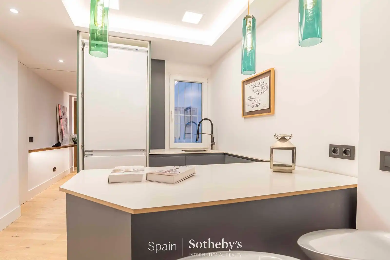 Kitchen of Apartments for sale in Madrid  with Air Conditioner