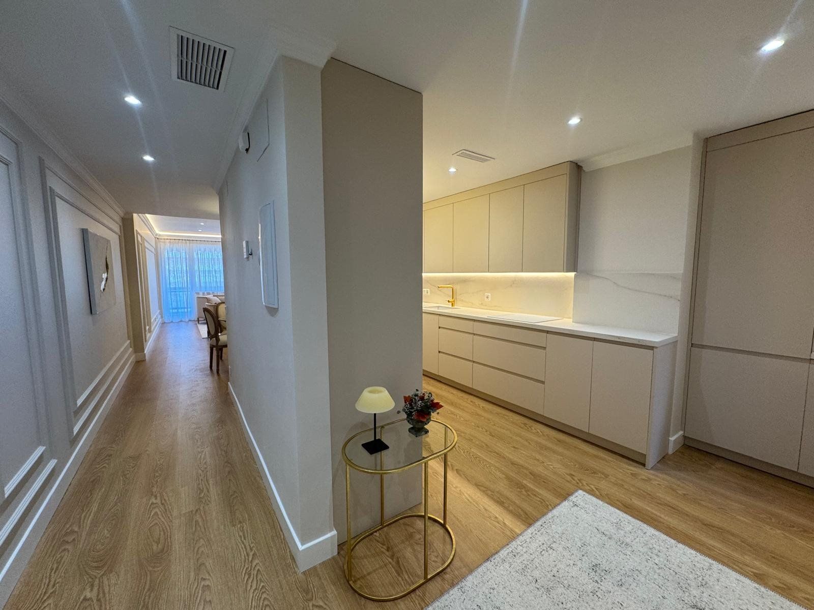 Kitchen of Flat to rent in  Madrid Capital  with Air Conditioner, Heating and Terrace