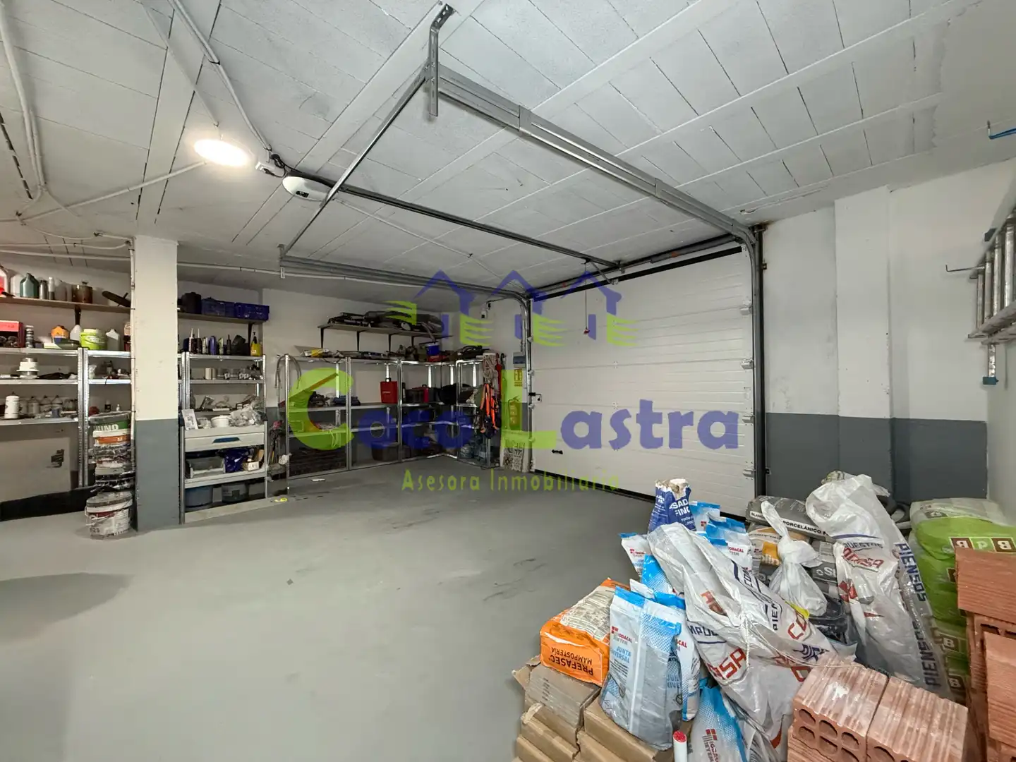 Commercial properties for sale in Moriscos  with Home automation