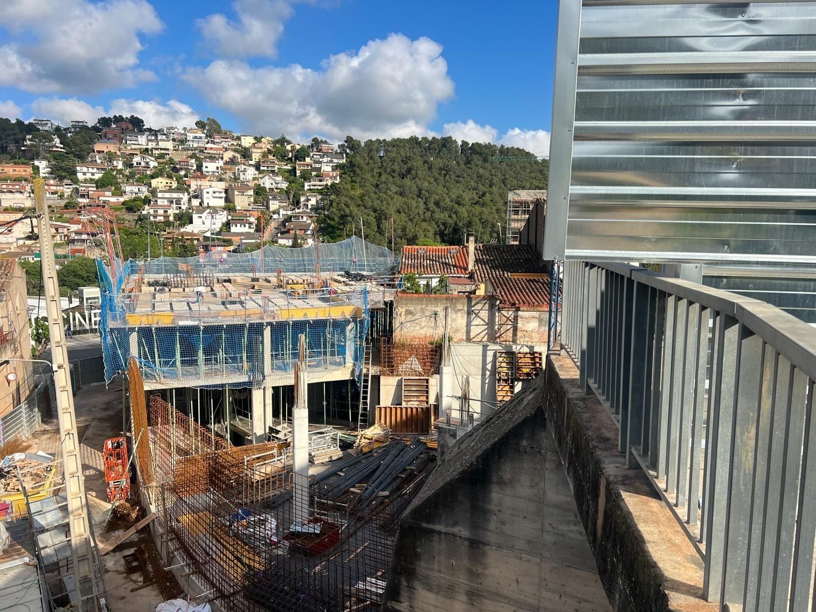 Exterior view of Planta baja for sale in Vallirana  with Air Conditioner, Parquet flooring and Terrace