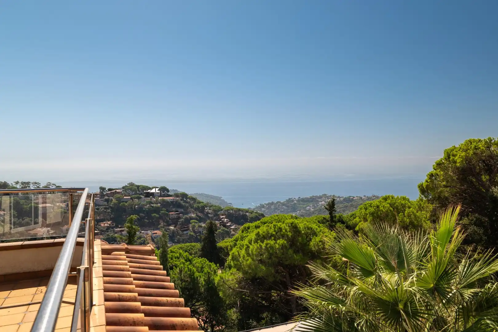 Vista exterior de Casa o xalet en venda en Lloret de Mar amb Aire condicionat, Calefacció i Jardí privat