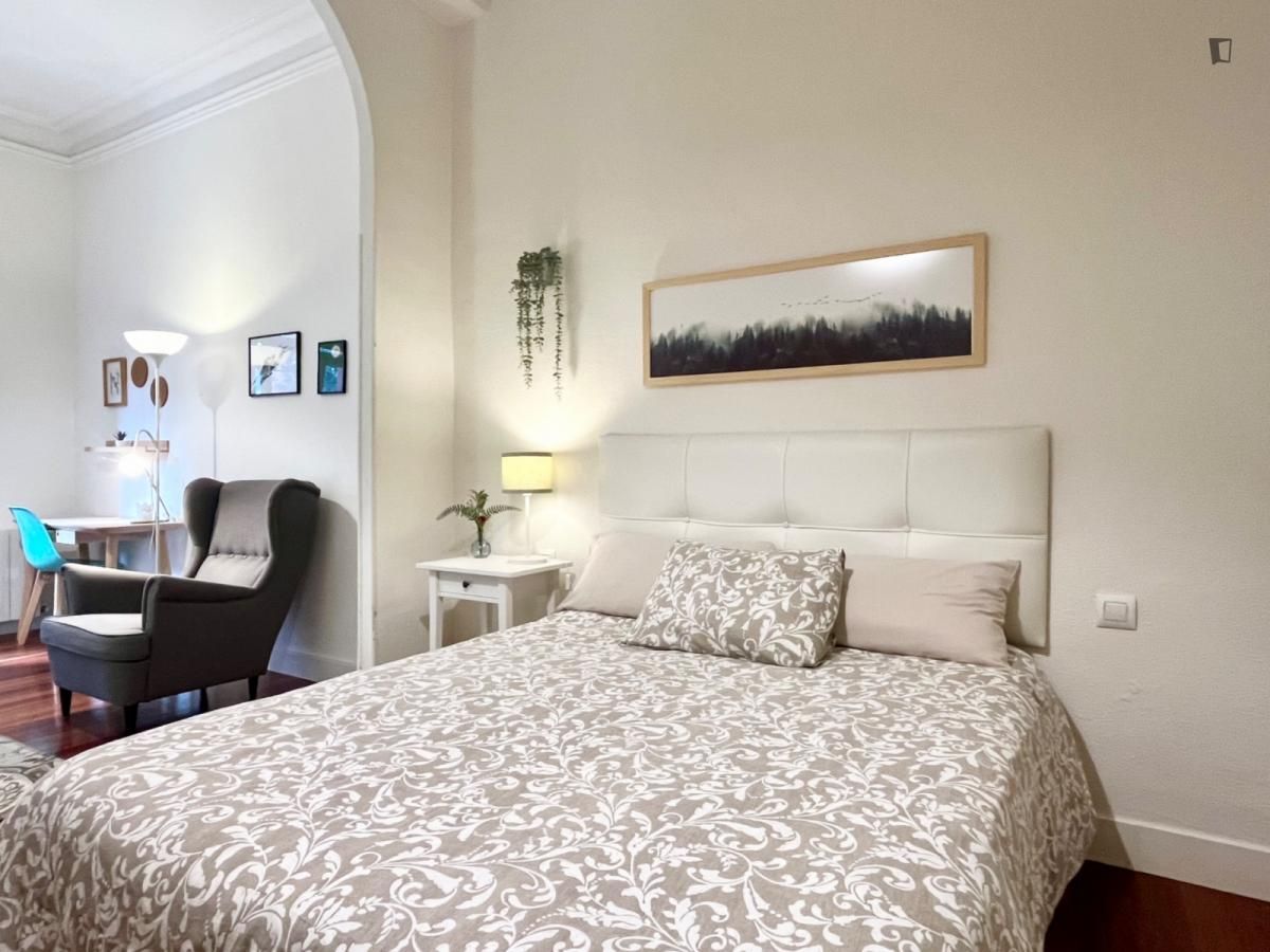 Apartment to share in Plaza Circular