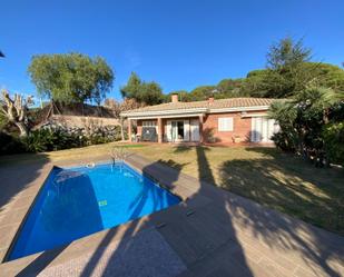 Jardí de Casa o xalet en venda en Sant Vicenç de Montalt amb Calefacció, Jardí privat i Traster