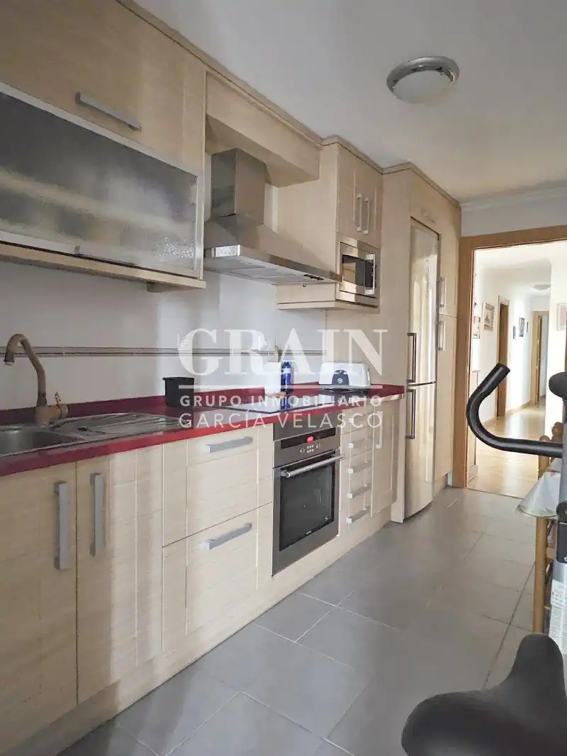 Kitchen of Flat for sale in Albacete  with Air Conditioner, Heating and Storage room