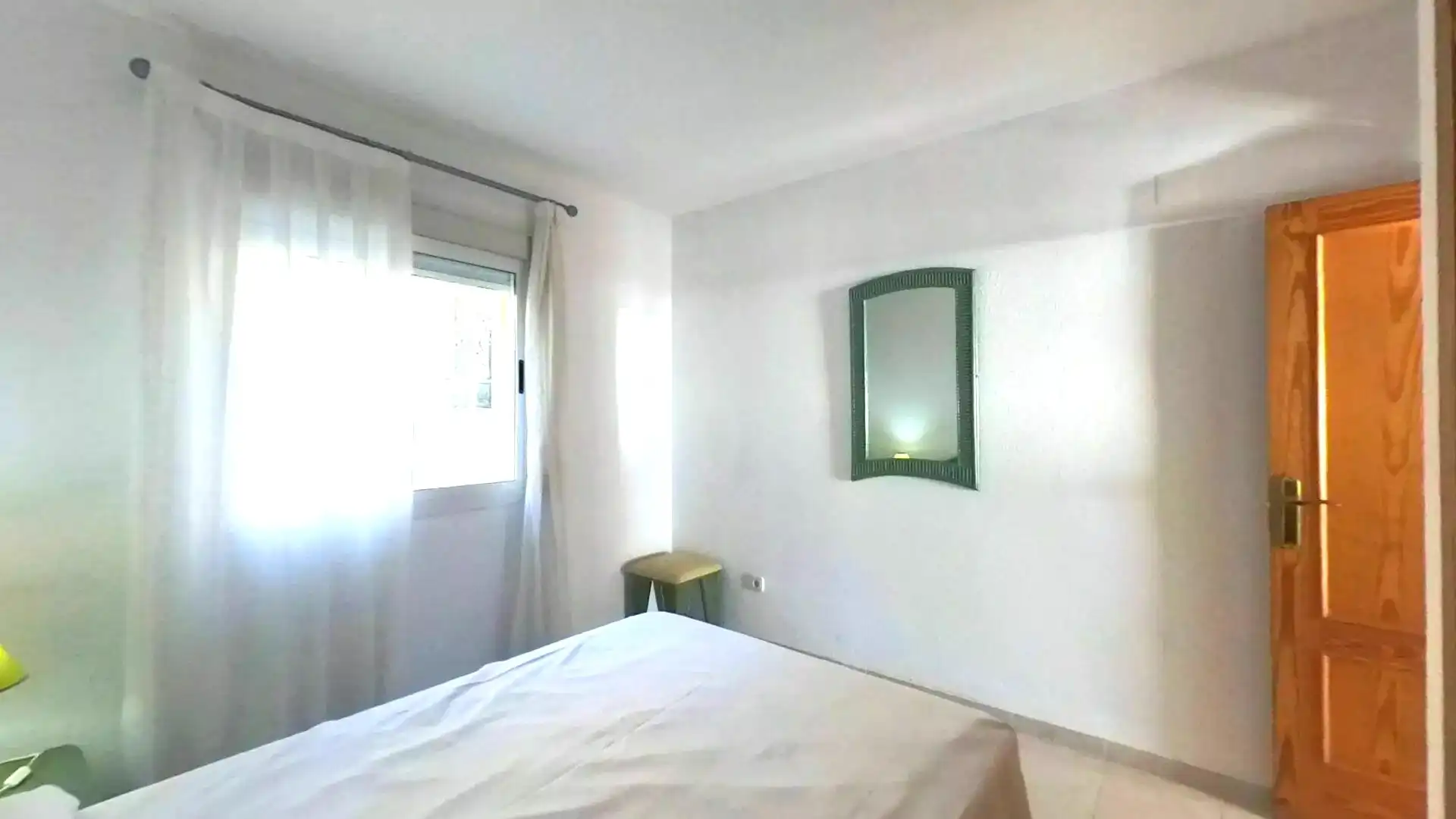 Apartamento con piscina en venta en Calle Imperial Park Resort, imagen 11