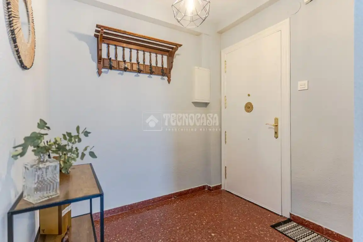 Piso de alquiler en Granada con Aire acondicionado y Amueblado