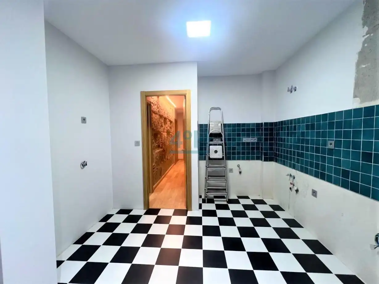 Piso en venta en Ourense Capital  con Calefacción