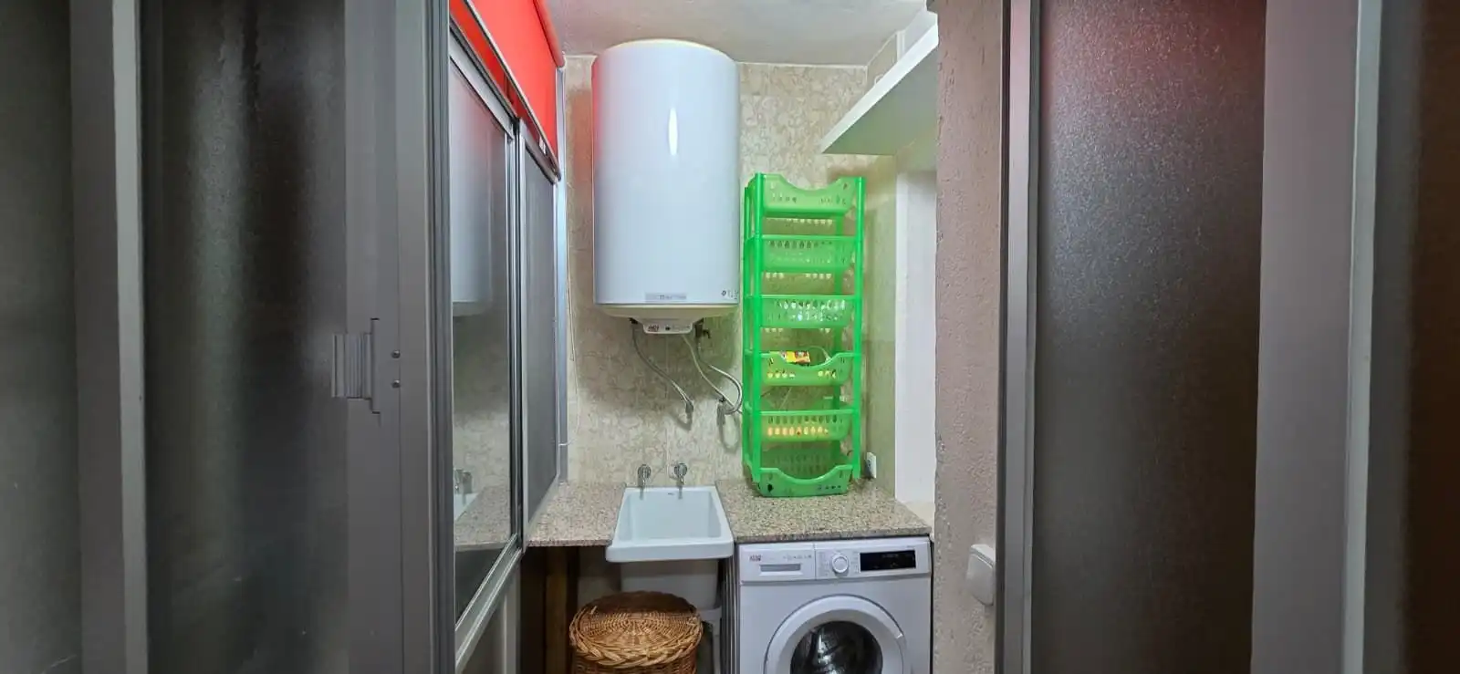 Kitchen of Flat for sale in Argamasilla de Calatrava  with Air Conditioner, Terrace and Furnished