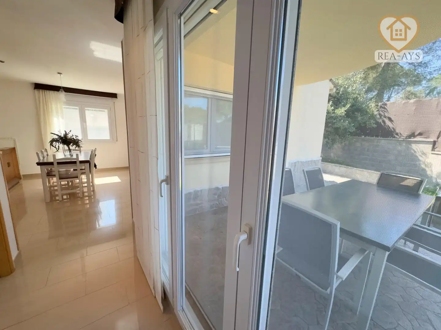 Vista exterior de Casa o xalet en venda en Mediona amb Calefacció, Jardí privat i Terrassa