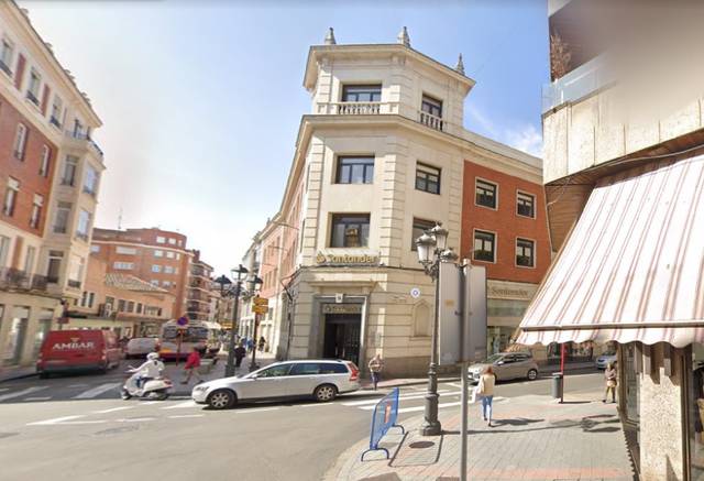 Oficina en Alquiler en C DON SANCHO en Centro