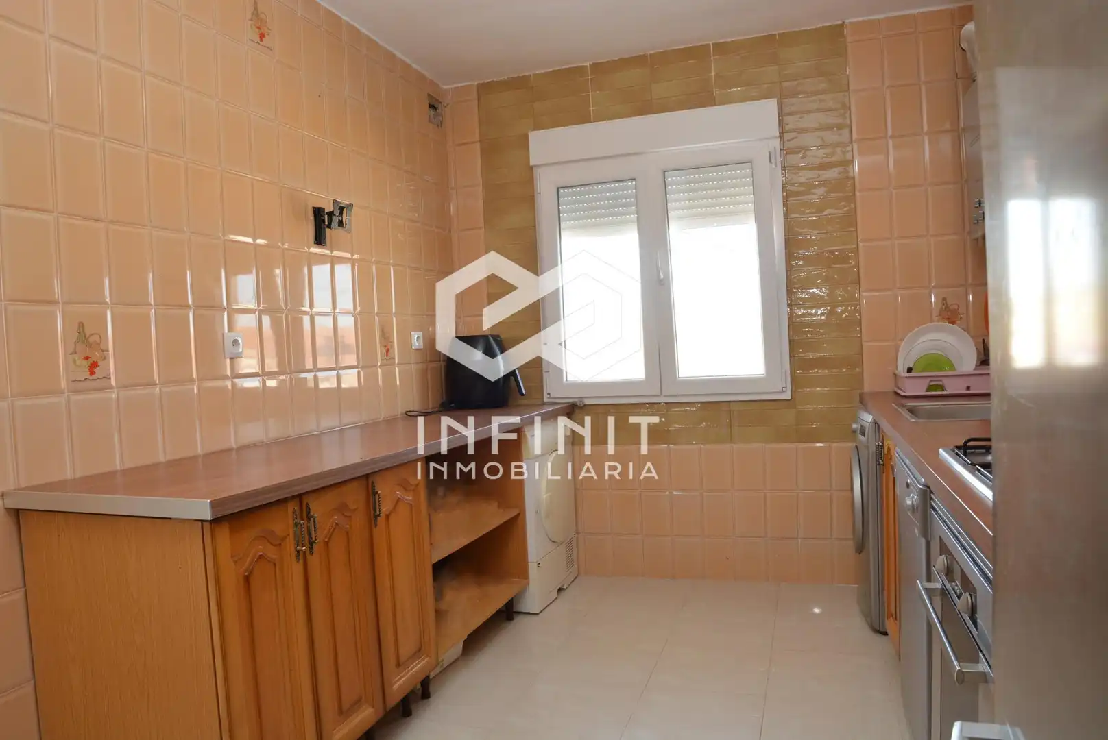 Cuina de Casa o xalet en venda en Mazuecos amb Terrassa i Traster