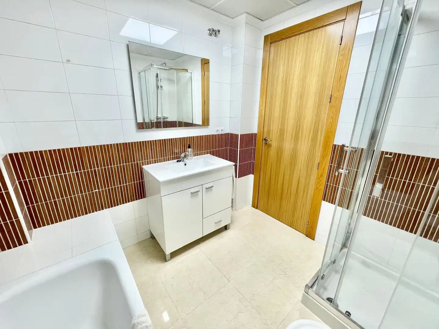 Baño de Casa o chalet de alquiler en Cartagena con Aire acondicionado, Terraza y Amueblado