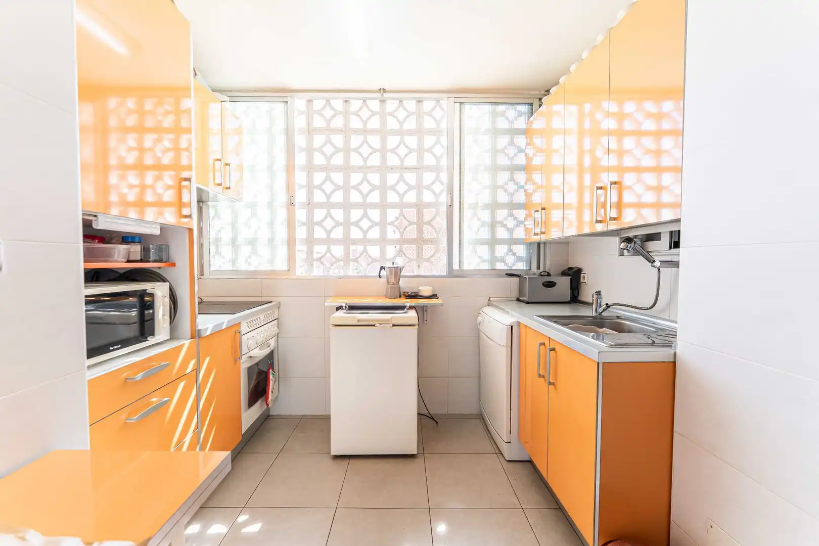Piso con ascensor en venta en Villafontana - Estoril I, imagen 5