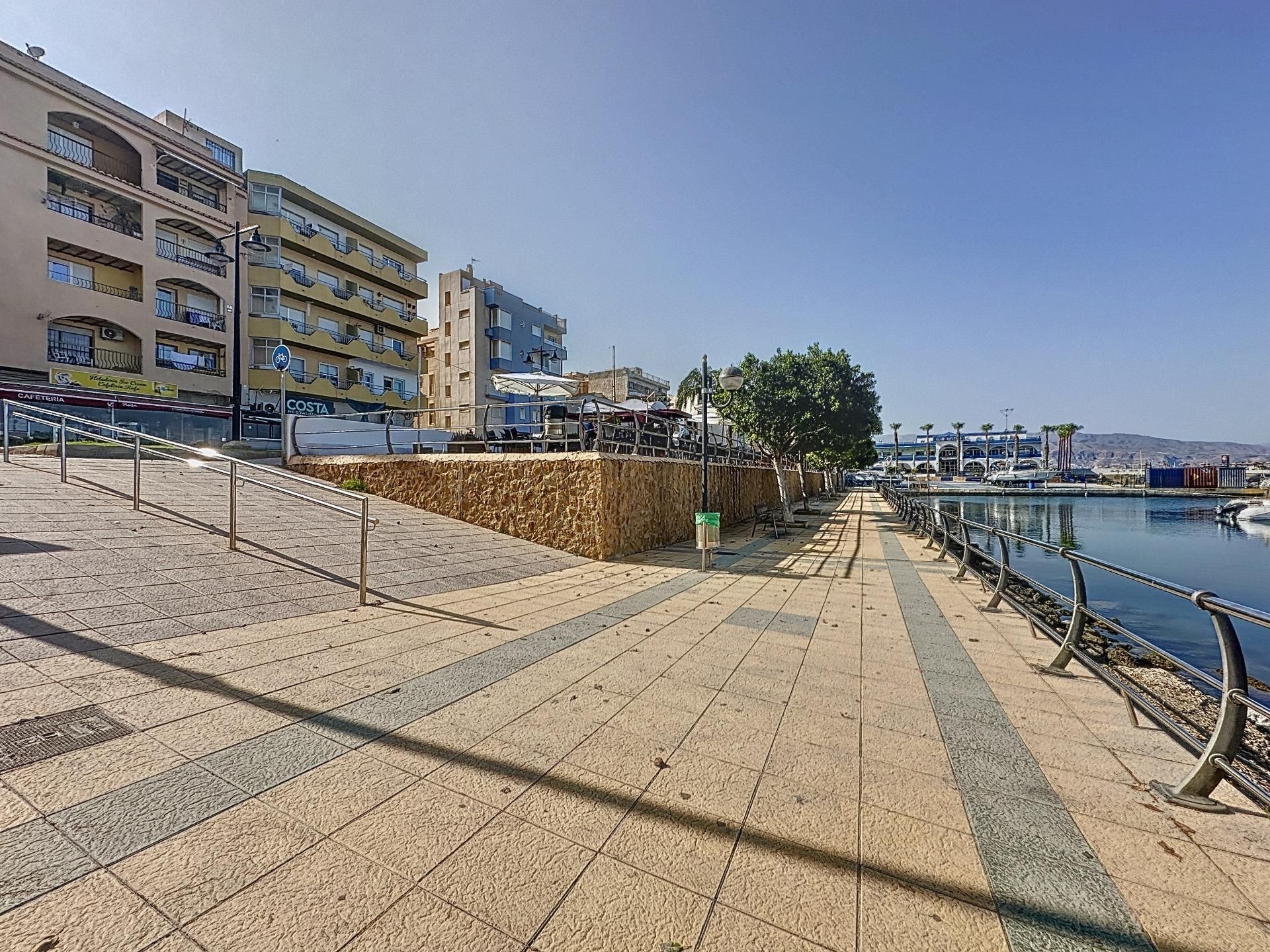 Terrace of Flat for sale in Roquetas de Mar
