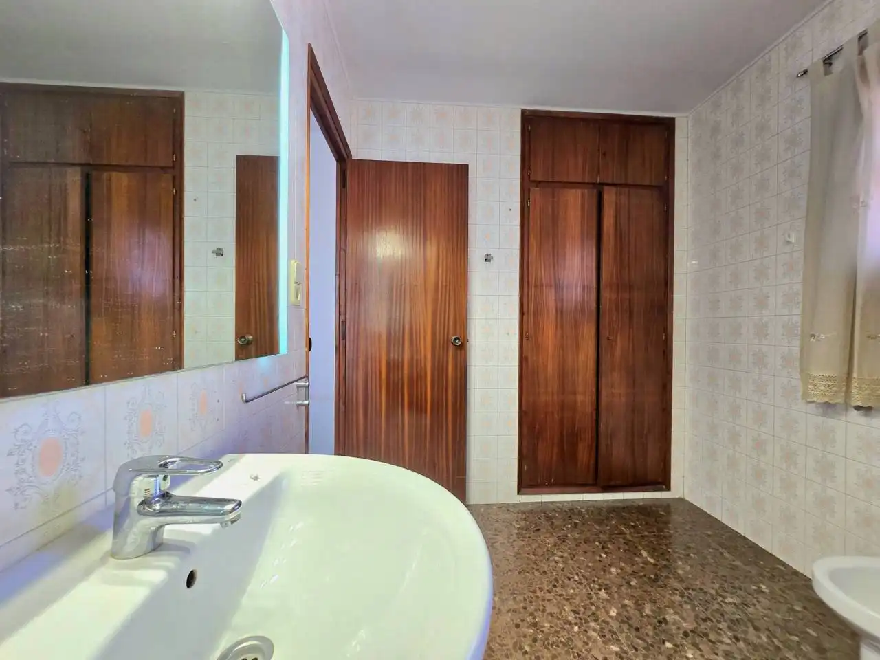 Bany de Casa o xalet en venda en Vilanova i la Geltrú amb Jardí privat i Terrassa