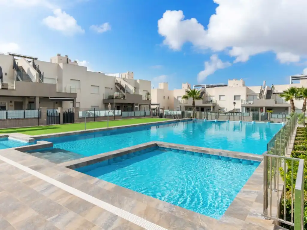 Apartamento con piscina en venta en Calle Gines Saura Sanchez, imagen 26