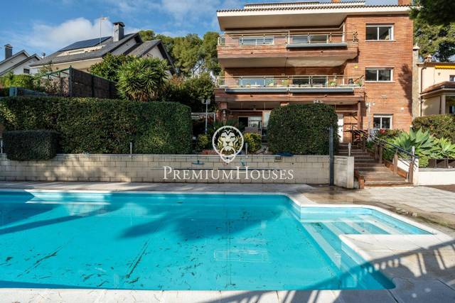 Casa-chalet en Venta en Can Roca