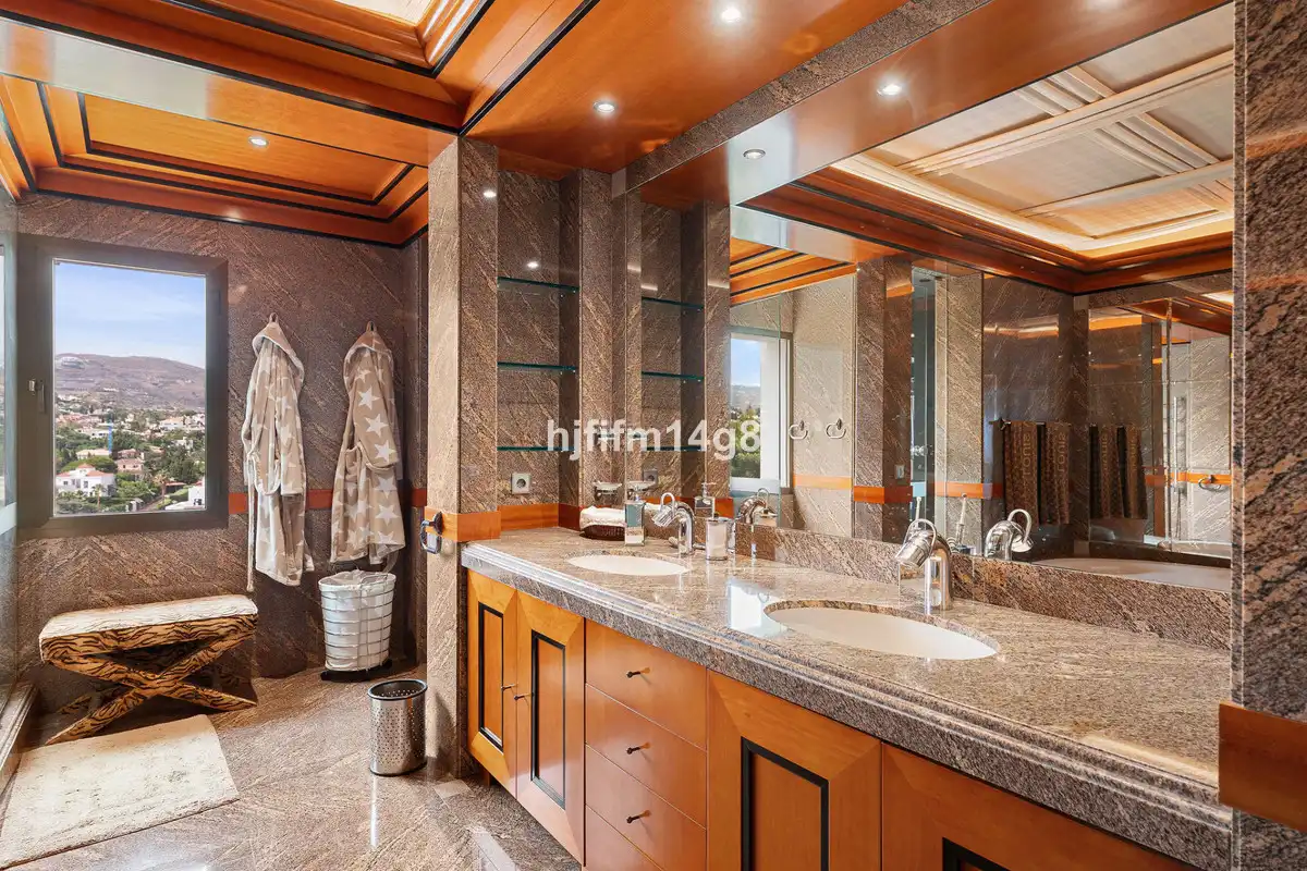 Penthouse mit Aufzug zum Verkauf in Nueva Andalucía, imagen 16