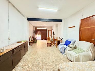 Casa rústica amb balcó en venda a Vilamarxant