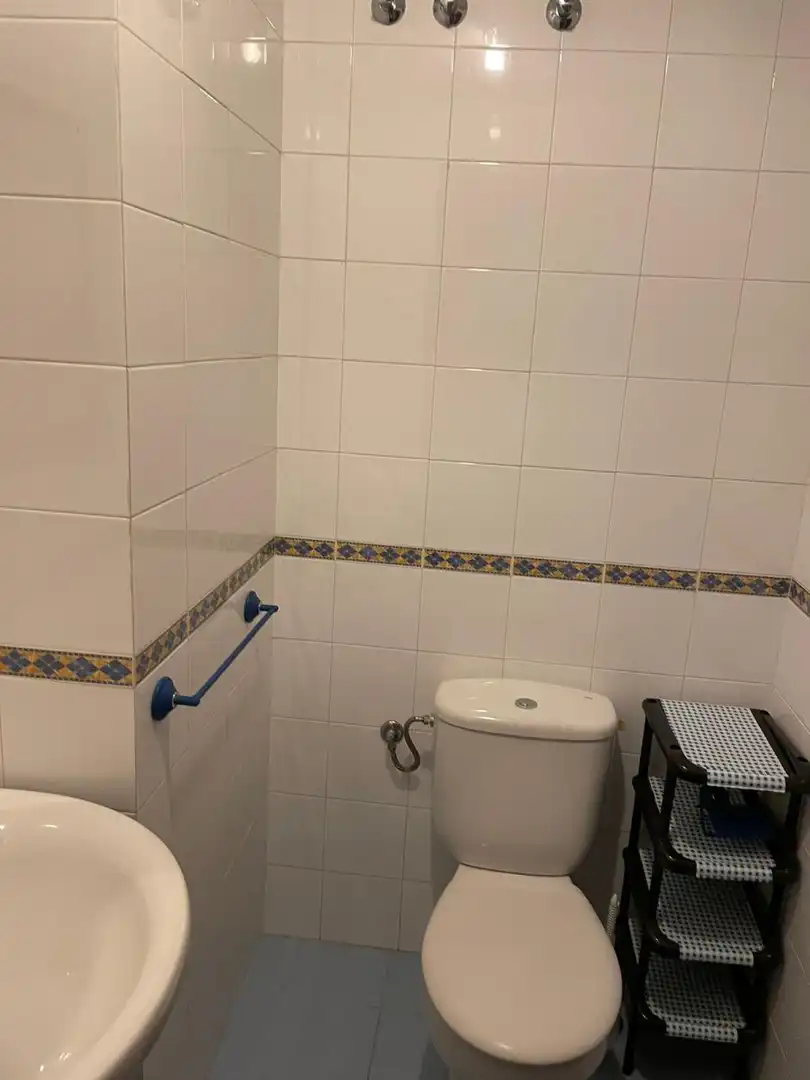 Baño de Piso de alquiler en Badajoz con Aire acondicionado, Calefacción y Amueblado